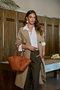 Lucky Bees Bolsa Tote Color Tan
